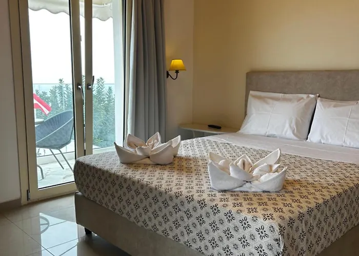 New Palm Hive - Cherso * Hersónissos